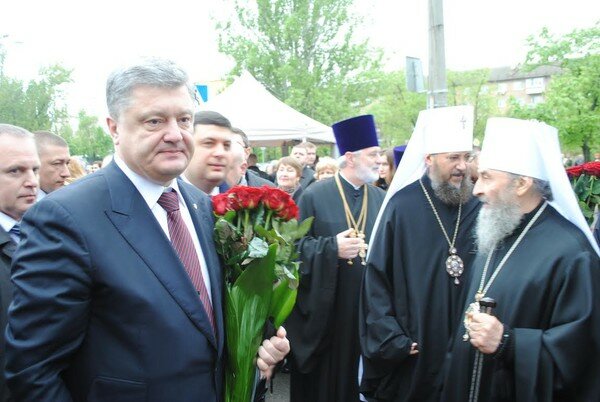 Порошенко объяснил, как Украинская церковь может получить автокефалию без согласия Москвы