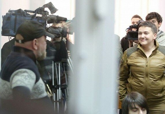 Суд решил слушать дело Савченко - Рубана без части адвокатов