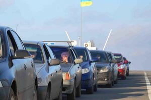 Из-за забастовки польских пограничников украинцы не могут пересечь границу во Львовской области