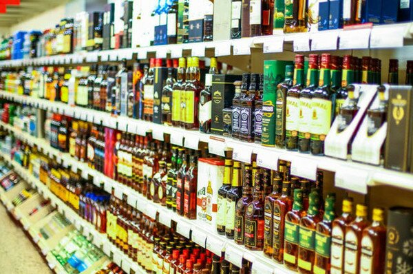В Украине 2 октября подорожает алкоголь: по каким ценам будут закупаться украинцы