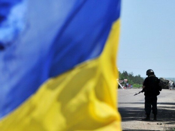Порошенко подписал закон о продлении особого статуса Донбасса
