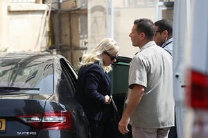 В Израиле супругу премьер-министра Нетаньяху судят за растрату