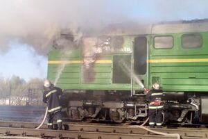 В Кировоградской области вспыхнул товарный поезд