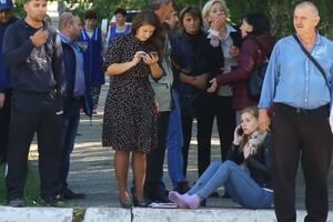 На полу валялись тела убитых: студент рассказал, как спасся от стрельбы и взрыва в колледже Керчи