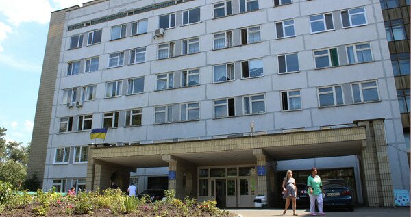 Появились первые подробности самоубийства женщины, которая выбросилась из окна роддома в Киеве