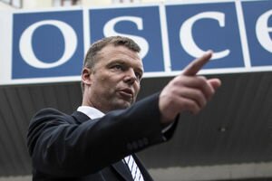 Хуг: Миссия ОБСЕ не нашла прямых доказательств российского присутствия на Донбассе
