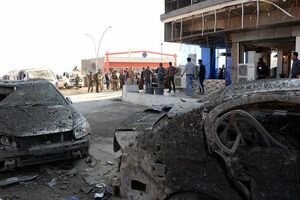В Ираке при теракте сгорели 13 машин, есть погибшие и пострадавшие