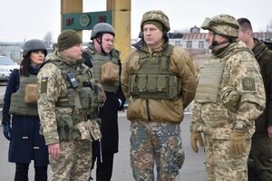 Президент Латвии посетил Донбасс