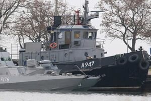 В оккупированной Керчи арестовали еще троих украинских моряков, раненых россиянами