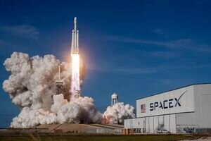 В SpaceX перенесли запуск ракеты Falcon 9 с 64 микроспутниками