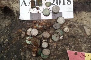 Археологи нашли монеты времен Российской империи в Киеве. Фото
