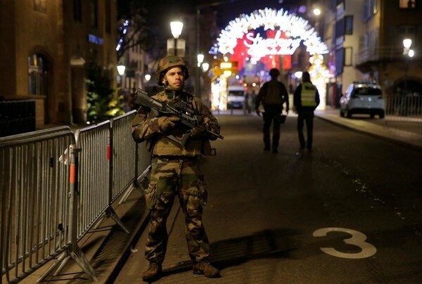 Расстрел в Страсбурге: вероятного подозреваемого в теракте задержали в другой стране
