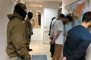 В Украине арестовали мошенников, укравших 20 млн гривен через фиктивные онлайн-биржи 