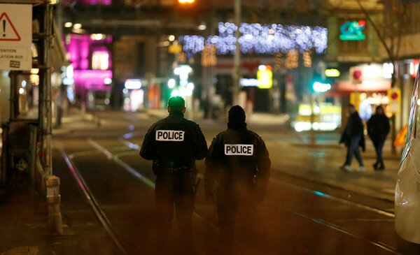 Полиция предъявила обвинения причастным к теракту на ярмарке в Страсбурге
