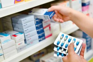 Украинцы смогут вернуть купленные лекарства в аптеки