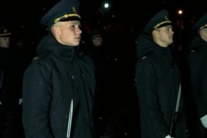 Пограничники поздравили украинцев с Рождеством, простучав прикладами "Щедрик". Видео