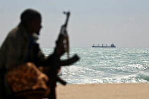 В Гвинейском заливе пираты напали на судно и взяли в плен шестерых россиян: на борту были украинцы