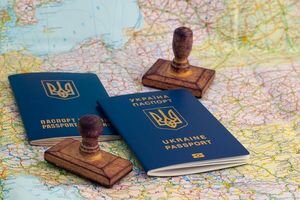 Украина сохранила позиции в рейтинге паспортов мира, получив безвиз в 14 стран за год