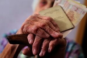 Регулярное посещение банков, отпечатки пальцев и смена удостоверений: какие новшества ждут пенсионеров в 2019 году