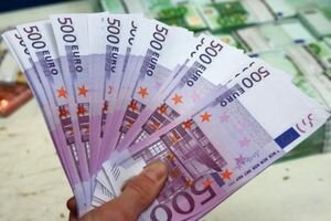 В Евросоюзе сняли с печати банкноты в €500