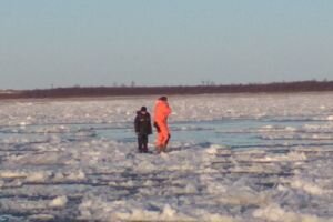 В Волынской области спасатели обнаружили труп первоклассника на льдине