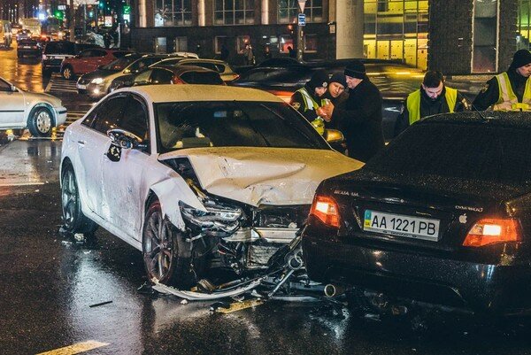 В Киеве начался суд над водителем, который спровоцировал смертельное ДТП возле цирка