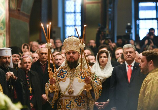 Порошенко заявил, что в Украине никогда не будет "государственной церкви"