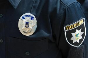 В Киеве полицейский открыл огонь по пьяным, которые решили на него напасть