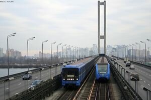 Названы причины и дата ограничения движения на Северном и Южном мостах в Киеве