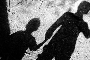 В украинском селе подросток на камеру изнасиловал шестиклассника