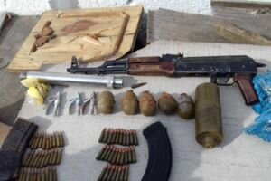 В Одесской области мужчина хранил у себя дома боевое оружие и гранаты