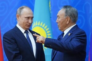 У Назарбаева раскрыли подробности телефонных переговоров с Путиным