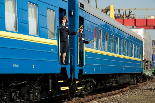 В "Укрзализныце" назвали среднюю зарплату железнодорожников 