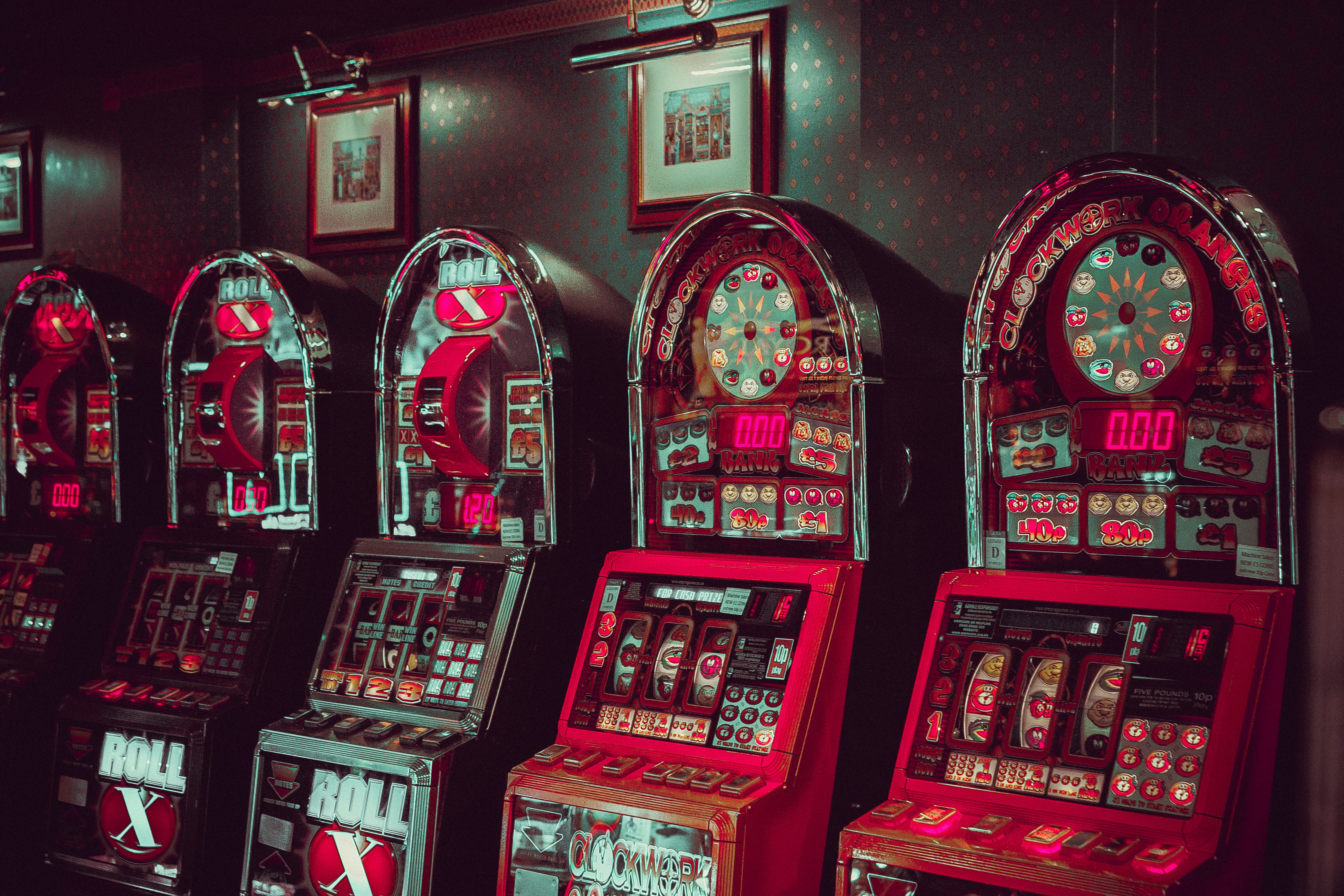 Игровые автоматы slotoscasino cash. Игровые автоматы. Американские игровые автоматы. Автомат казино. Современные игровые автоматы.