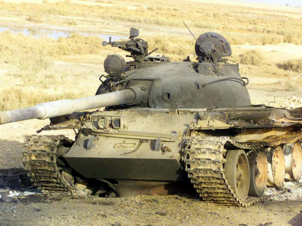 ИГ объявило о захвате русского танка Т-90